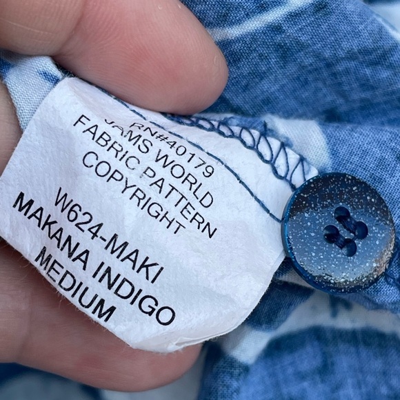 Jams world blue floral print button down size medium - Picture 9 of 10